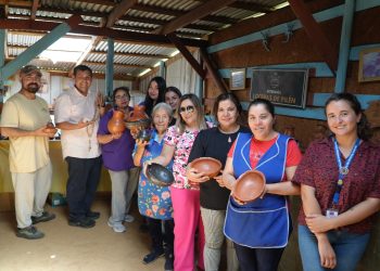 Loceras de Pilen capacitan a docentes del SLEP Maule Costa