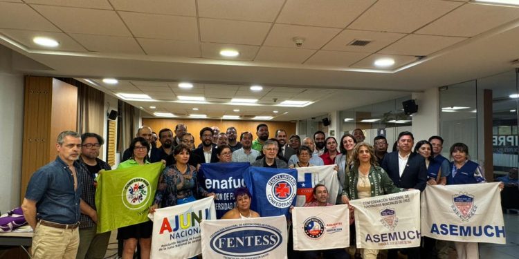 Gobierno y gremios del Sector Público alcanzan acuerdo por reajuste: aumento general alcanza 3,4%