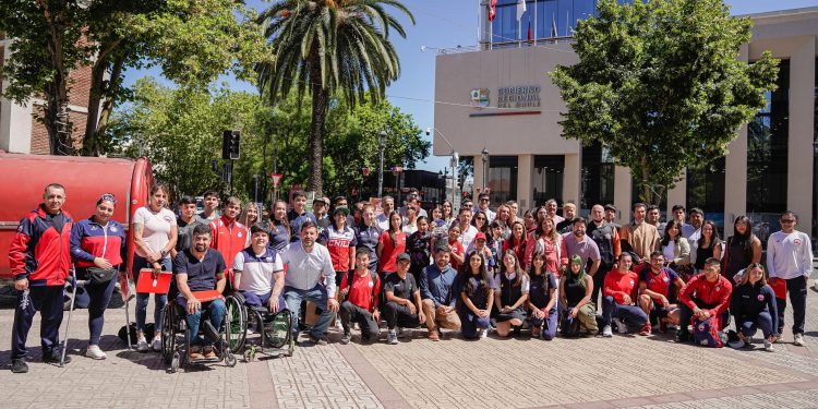 Gobierno Regional reconoce a cerca de 80 deportistas de alto rendimiento