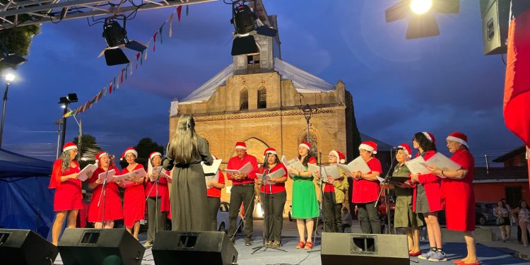 75 emprendedores, artistas y foodtrucks tendrá feria navideña de Pelarco