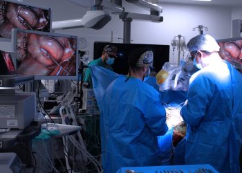 Hospital de Curicó logró importante avance en neurocirugía con su primera operación con paciente despierto