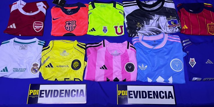 PDI incautó más de 400 prendas de ropa deportiva falsificada en Curicó