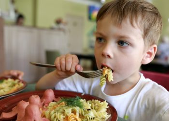 Nuevo estudio refuerza vínculo entre alimentación ultraprocesada y obesidad infantil