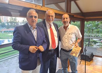 Escritor Llamal Misleh lanzó tercer libro sobre historia y raíces de la colectividad árabe chilena