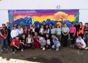 Mujeres privadas de libertad del Penal Femenino de Talca, realizan un mural artístico