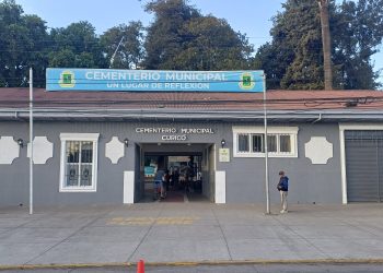 Cementerio municipal de Curicó preparado para recibir las visitas de Navidad y Año Nuevo: Sepa los horarios