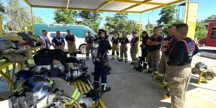 Capacitan a todas las Brigadas Especiales contra Incendios (BECI) de Gendarmería en el Maule