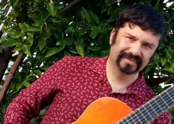 Claudio Gajardo se encumbra en lo más alto en concurso nacional de décimas