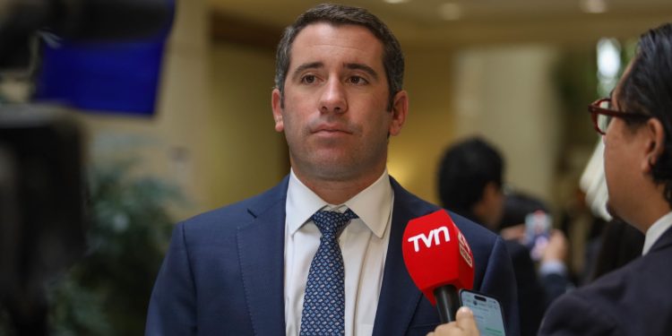 Diputado Benjamín Moreno cuestiona reubicaciones y ajustes en la dotación de personal de servicios públicos