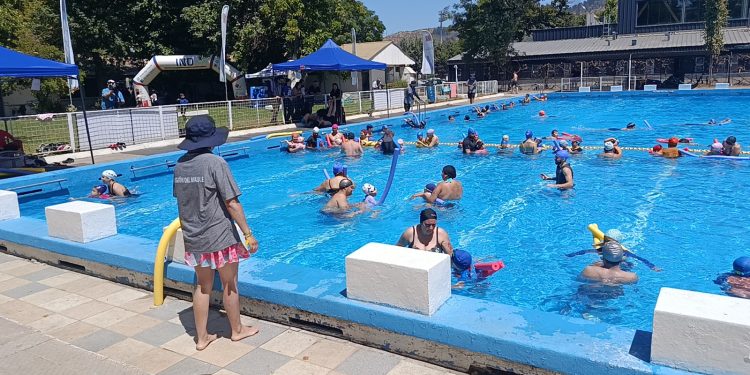 Mindep-IND lanzó su Plan de Natación Verano 2026 en la región del Maule