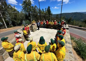 Delegado Humberto Aqueveque encabezó homenaje a los cuatro mártires de Conaf en Vichuquén