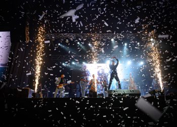 Más de 6 mil personas repletan la Costanera en el arranque del Festival Vive Pelluhue
