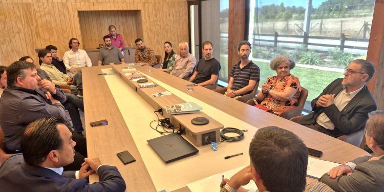 Firman convenio para recarga gestionada de acuíferos en la Cuenca del Río Maule