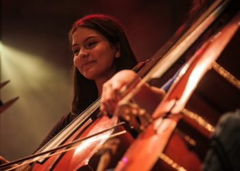 TRM cerró Jornadas Musicales de Verano con tributo sinfónico a 31 Minutos ante un teatro repleto