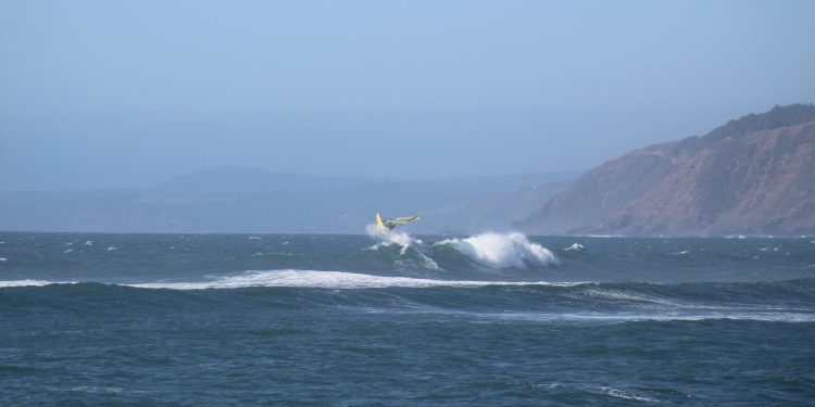 Llico Histórico espera condiciones climáticas para definir fecha de torneo de windsurf