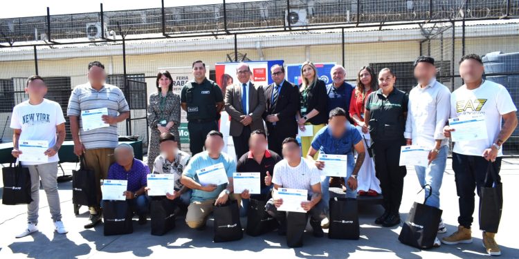 Internos del Penal de Molina dan importante paso en su reinserción social: Se certificaron como instaladores metalmecánicos