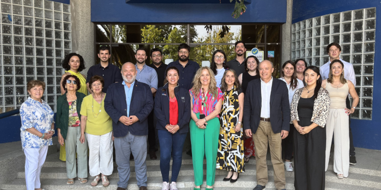 Impulsan propuestas para mejorar la atención odontológica de personas mayores