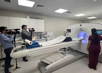  Andes Salud Talca y Agrupación Claro de Vida realizaron operativo preventivo sin costo y llamado a la detección precoz de cáncer en el Maule