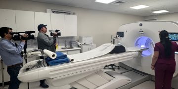  Andes Salud Talca y Agrupación Claro de Vida realizaron operativo preventivo sin costo y llamado a la detección precoz de cáncer en el Maule