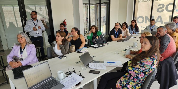 SLEP Los Álamos convocó a dirigentes de gremios de la educación a jornada con mutualidades