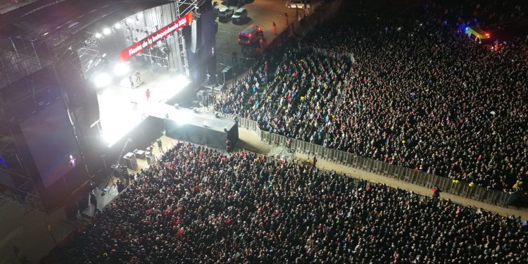 Gran convocatoria, destacados artistas y un fuerte plan de seguridad marcaron la exitosa Fiesta de la Independencia 2026