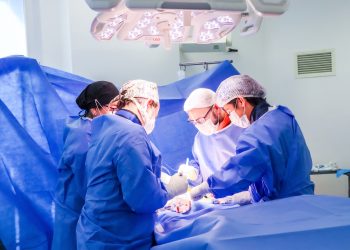 HRT aumentó en 24% operaciones quirúrgicas durante 2025 y fortaleció resolución de listas de espera