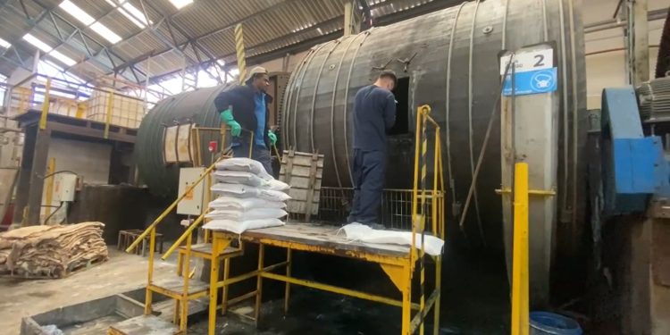 Joven cambia su rumbo: egresa del sistema de justicia juvenil y encuentra trabajo en CONAC Talca