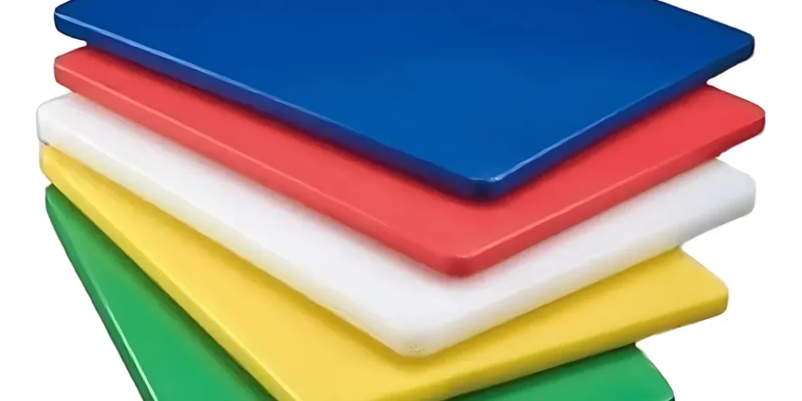 Tablas de cortar por color: una medida simple para prevenir la contaminación cruzada