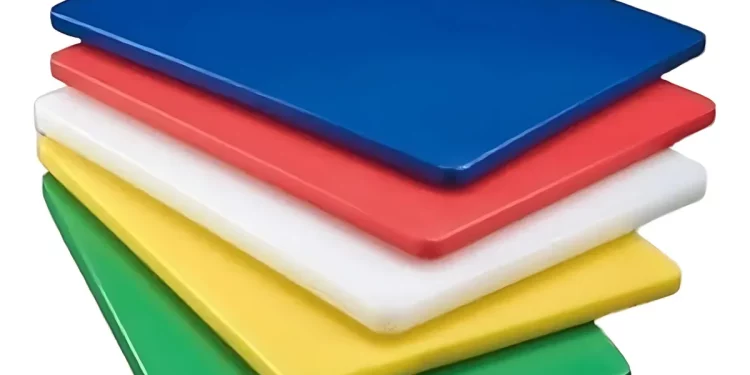 Tablas de cortar por color: una medida simple para prevenir la contaminación cruzada