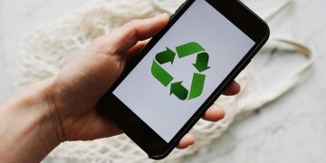 ¿Tienes un smartphone que no usas?: 5 ideas prácticas para reutilizarlo de forma eficiente