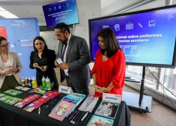 Conozca la normativa respecto a útiles, textos y uniformes de cara al regreso a clases