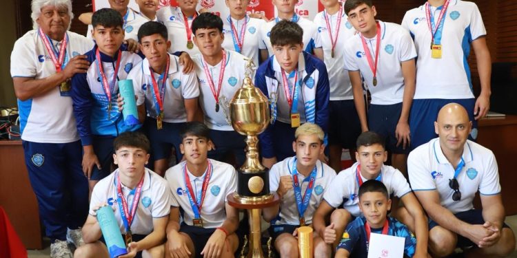 Municipalidad de Talca reconoció a la Selección Sub 15 de la Asociación de Fútbol Villa San Agustín campeona nacional ANFA Primera Infantil 2026