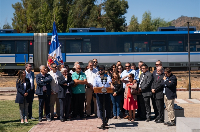 Presidente Gabriel Boric puso en marcha nuevos buscarriles Talca-Constitución