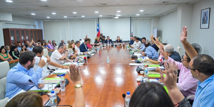 Gobierno del Maule da inicio formal al programa para reducir listas de espera en el Maule