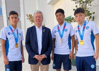 Jóvenes futbolistas curicanos se coronan campeones nacionales Sub-15 representando al Maule