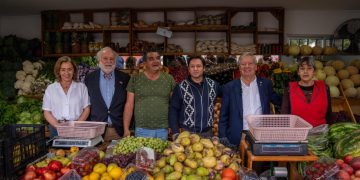 Feria Diego Portales estrena infraestructura digna para locatarios y vecinos