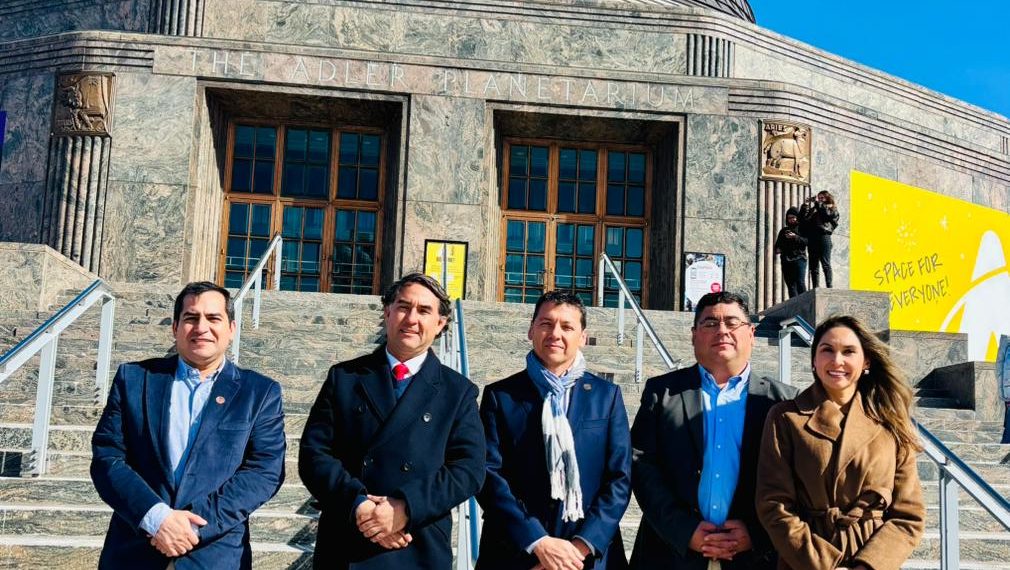 Gobierno Regional y UCM realizan gira técnica en EE.UU. para concretar Planetario Regional