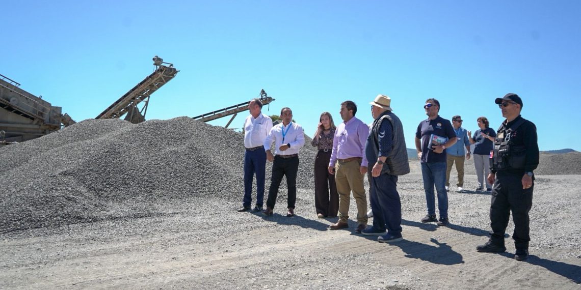 Municipalidad de San Javier clausura faena de extracción de áridos en Cardón de Mingre
