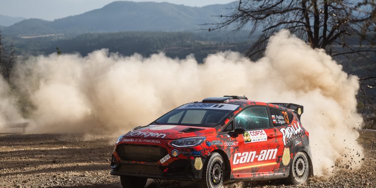 Rosselot y Padilla se adjudican primera etapa del Copec RallyMobil de Curicó