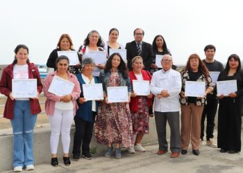 Sence capacita a sindicatos de pescadores maulinos