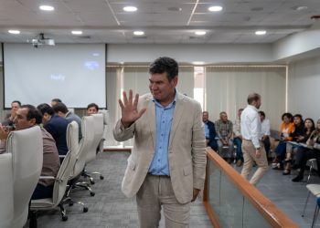 Empresario maulino recibe Condecoración al Mérito de la Región del Maule en el Consejo Regional