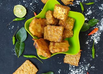 Tempeh: la proteína vegetal que conquista el Día Mundial Sin Carne