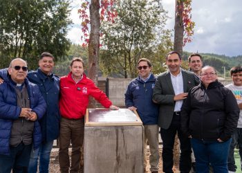 Gobierno del Maule inaugura remodelada plaza junto a vecinos de Empedrado