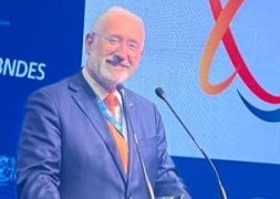 Arcadio Cerda elegido nuevo rector de la Universidad de Talca