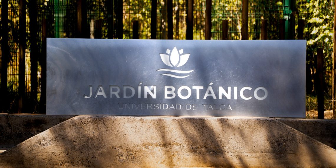 Cierran jardín botánico de la Universidad de Talca por casos de gripe aviar