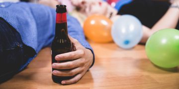 Bebedor de fin de semana: La adicción silenciosa detrás del exceso de alcohol
