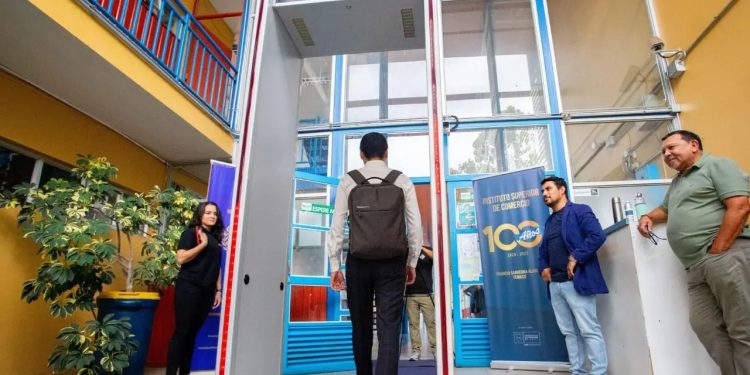 Calama y la instalación de pórticos: analizan riesgos asociados a la violencia escolar