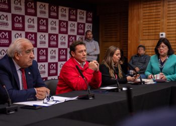 Gobernador del Maule se reúne con dirigentes para analizar posibles soluciones por el alza de combustibles