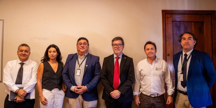 Gobernador del Maule se reúne con nuevo director de Dipres y acuerdan priorizar inversión regional