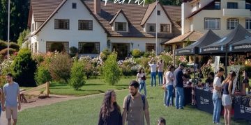 Market Maule llega a Villa Baviera con emprendedores y panorama para Semana Santa en Parral